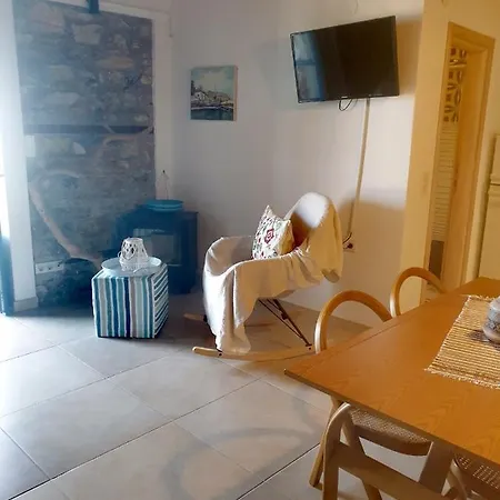 The Yellow House By The Sea Hébergement de vacances